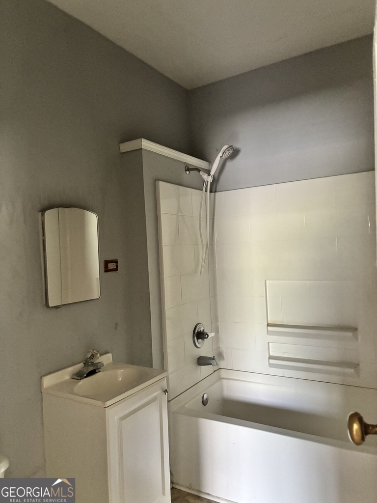 109 Newcomb Street - Photo 6