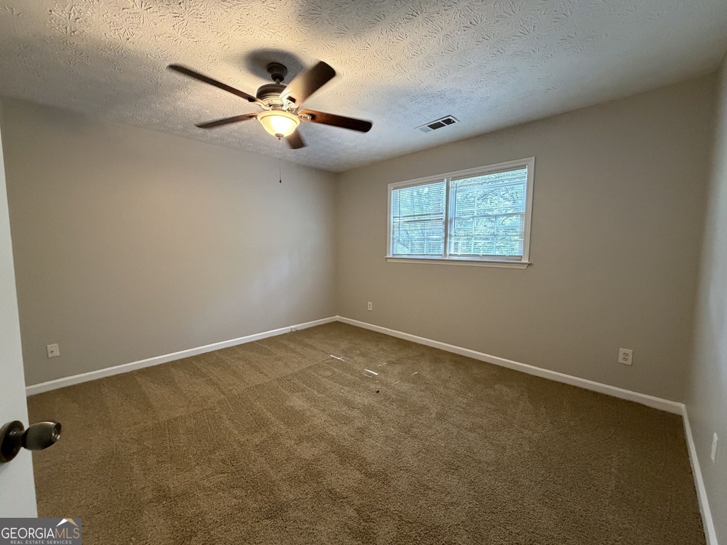 4007 Lindley Circle - Photo 18