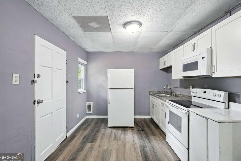 1527 Langston Avenue Sw - Photo 1