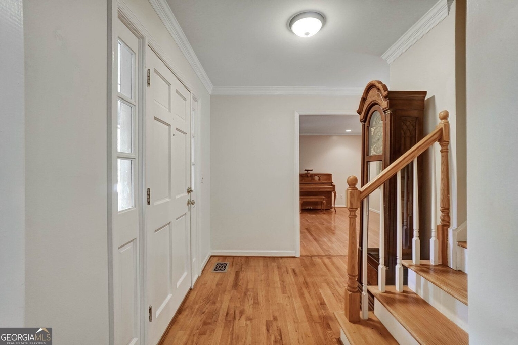 295 Oakmere Road - Photo 5