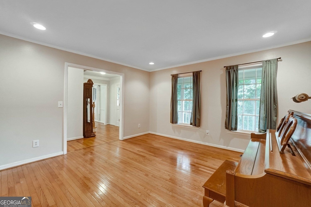 295 Oakmere Road - Photo 7