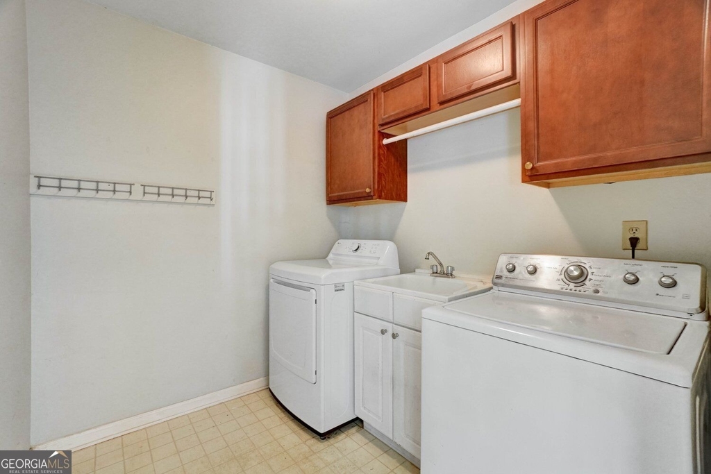 295 Oakmere Road - Photo 19