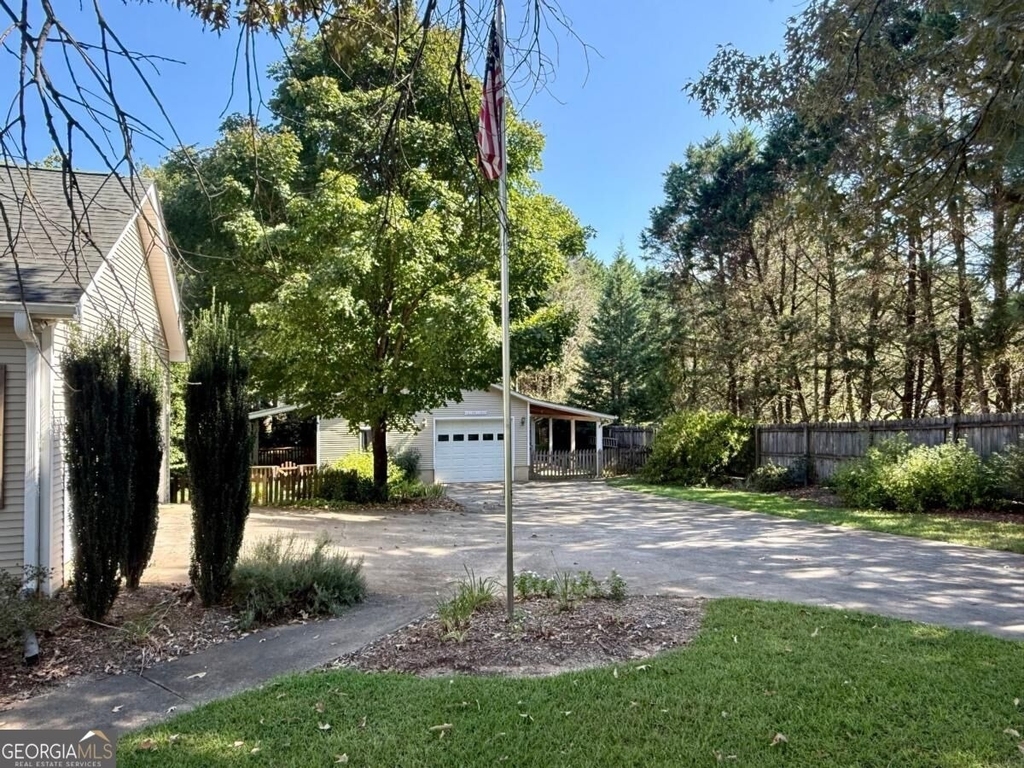 148 Swan Sanders Road - Photo 2