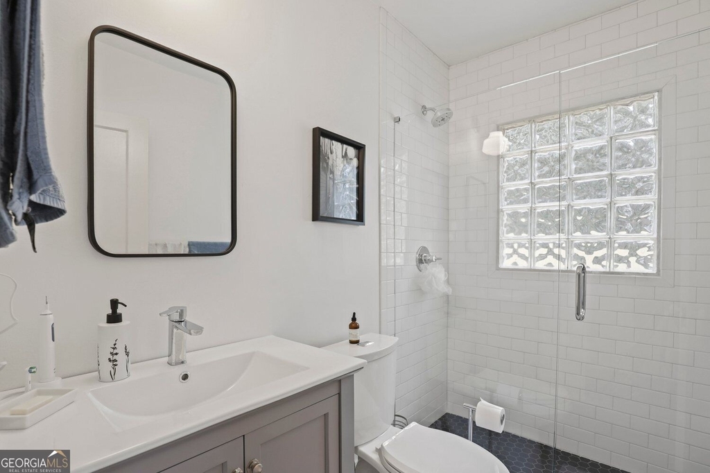 335 Ponce De Leon Place - Photo 5