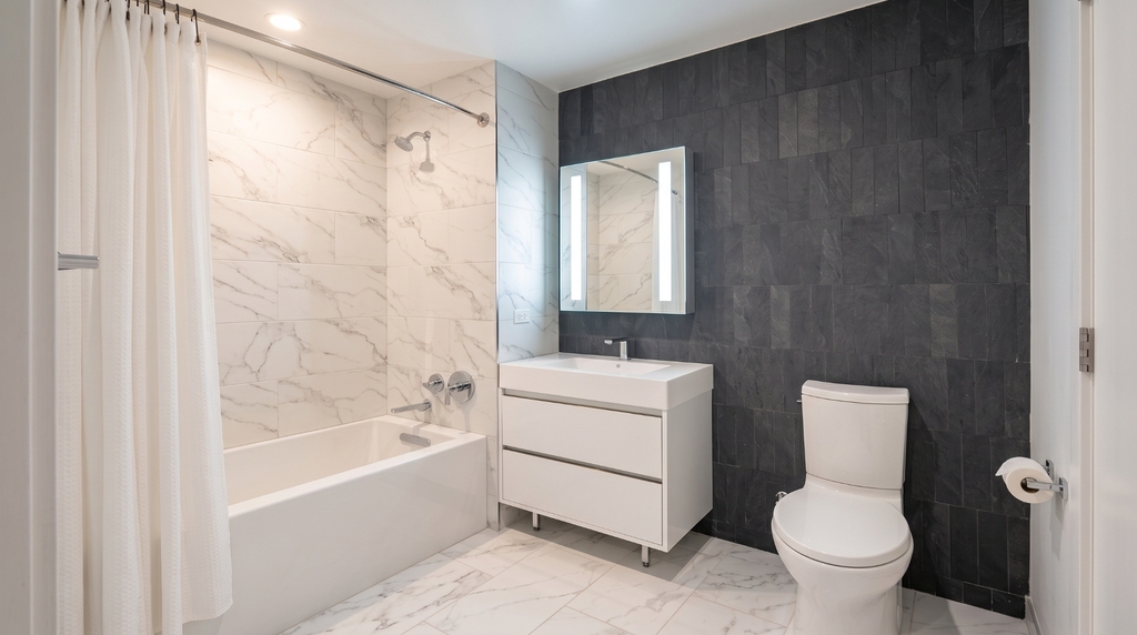 4650 Broadway - Photo 5