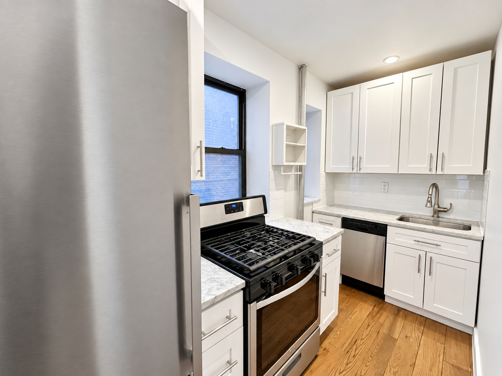 115 Carlton Avenue - Photo 2
