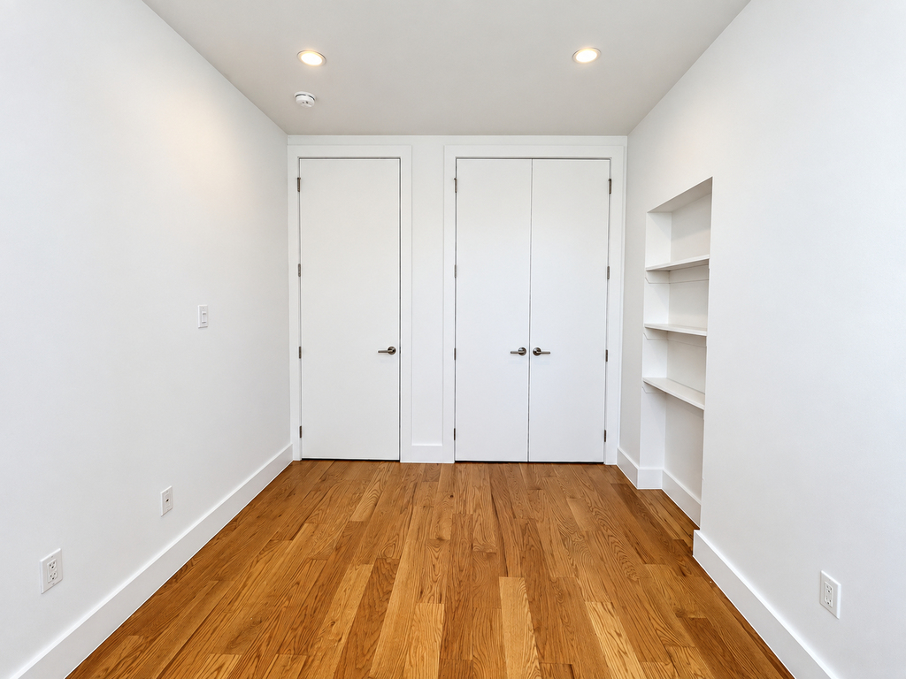 115 Carlton Avenue - Photo 5