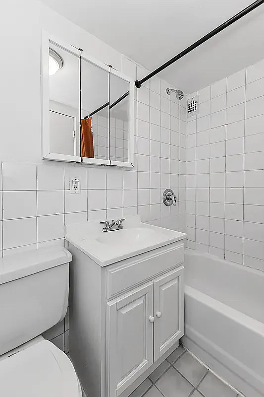 690 Greenwich Street - Photo 4