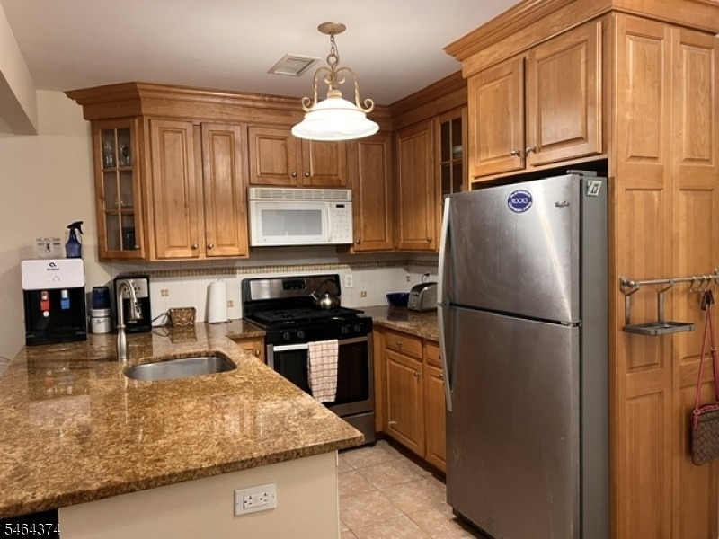 20 Main St - Photo 1