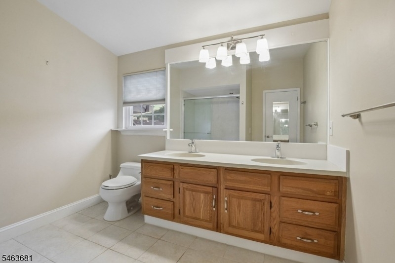 8 Bentley Court - Photo 36