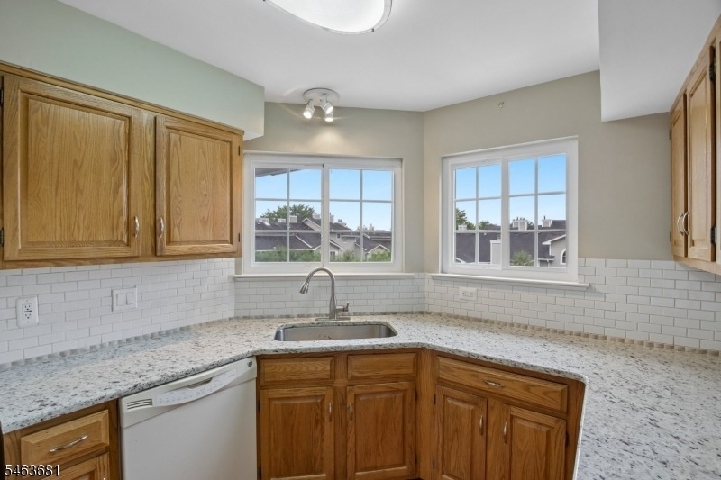 8 Bentley Court - Photo 17