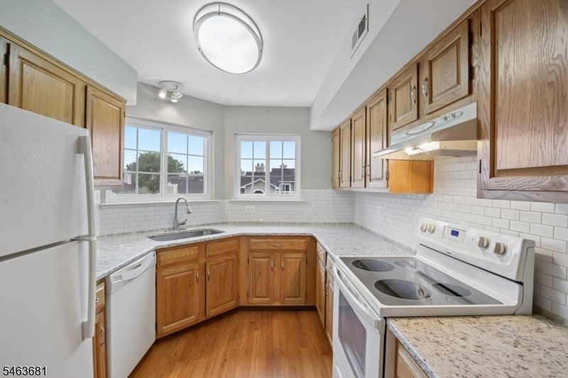 8 Bentley Court - Photo 19