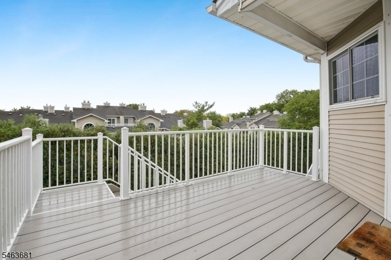 8 Bentley Court - Photo 39