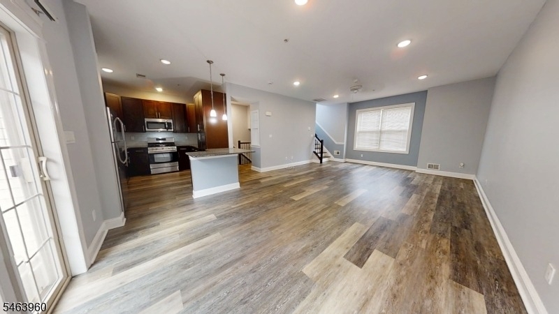 153 Main St - Photo 1