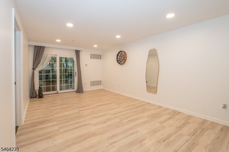 172 Potomac Dr - Photo 9
