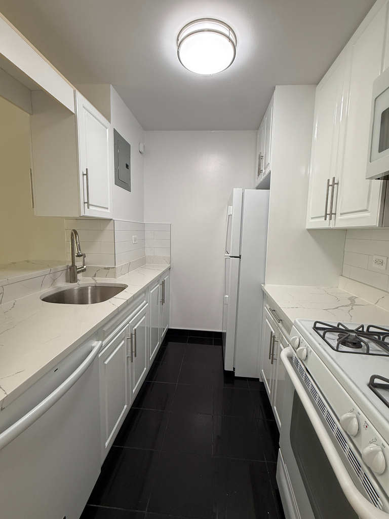 400 East 71st Street - Photo 1
