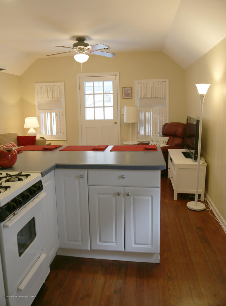 88 Webb Avenue - Photo 9
