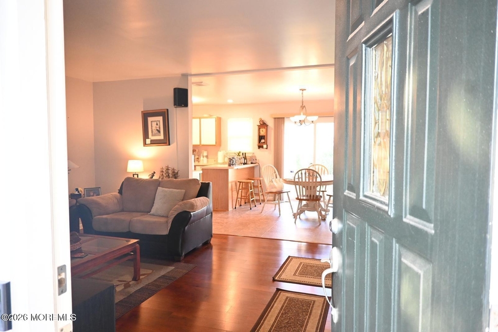 21 Pohatcong Avenue - Photo 2