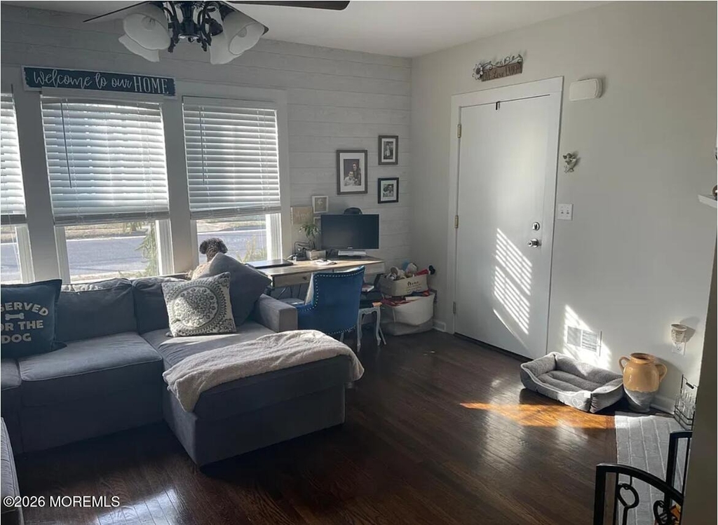 109 Hudson Avenue - Photo 3