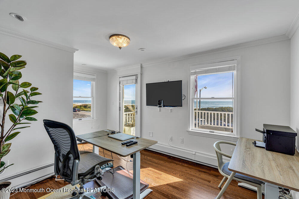 1609 Ocean Avenue N - Photo 24