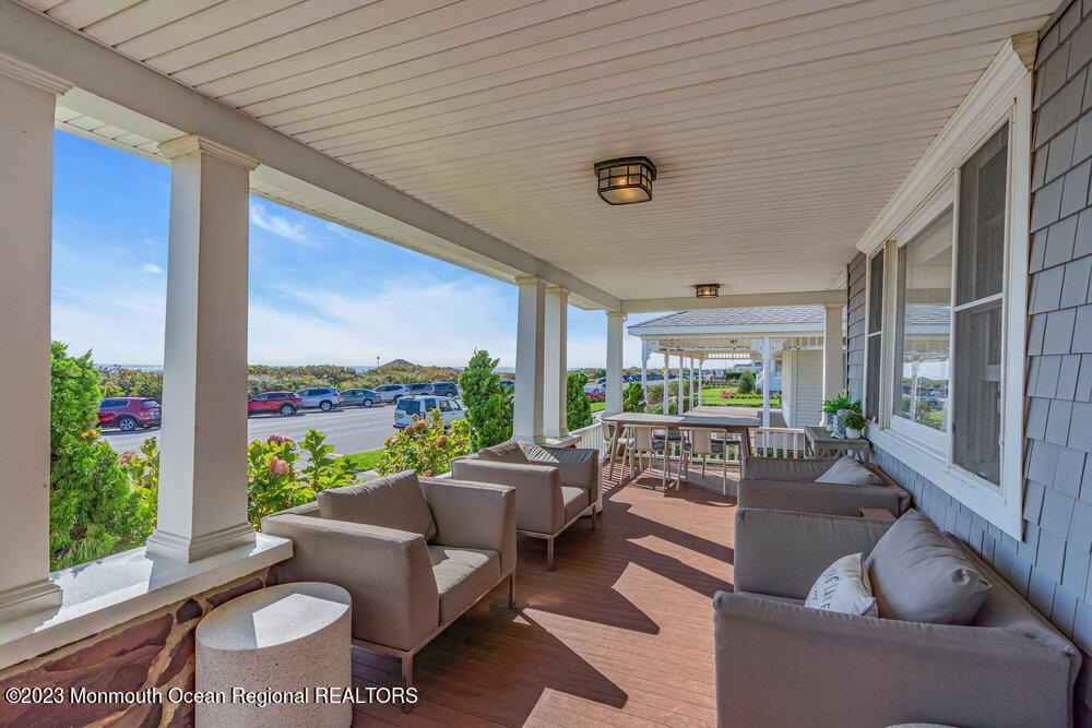 1609 Ocean Avenue N - Photo 0