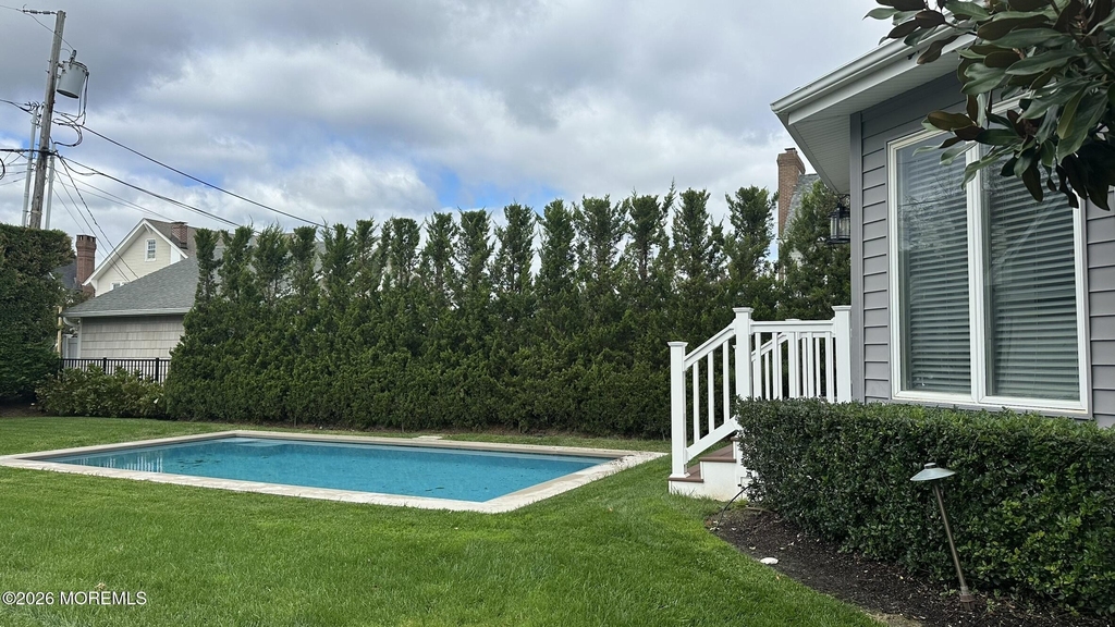 1609 Ocean Avenue N - Photo 18