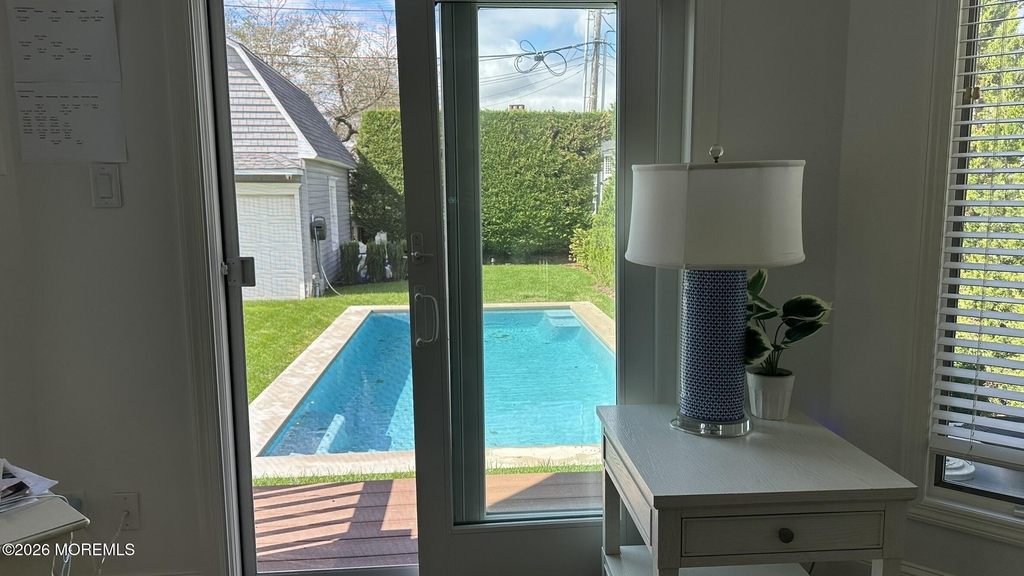 1609 Ocean Avenue N - Photo 16