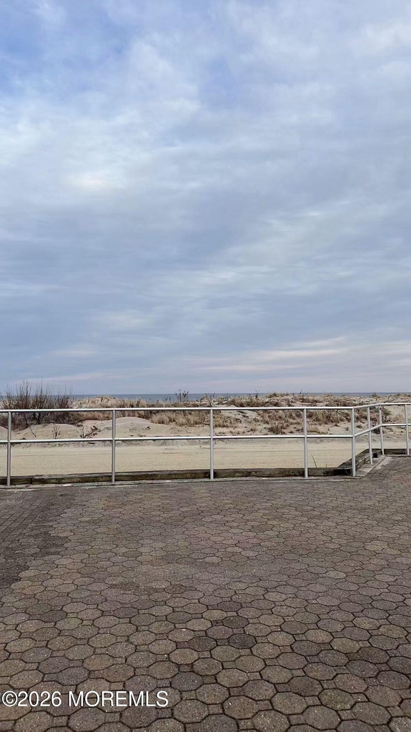 803 Ocean Avenue N - Photo 7