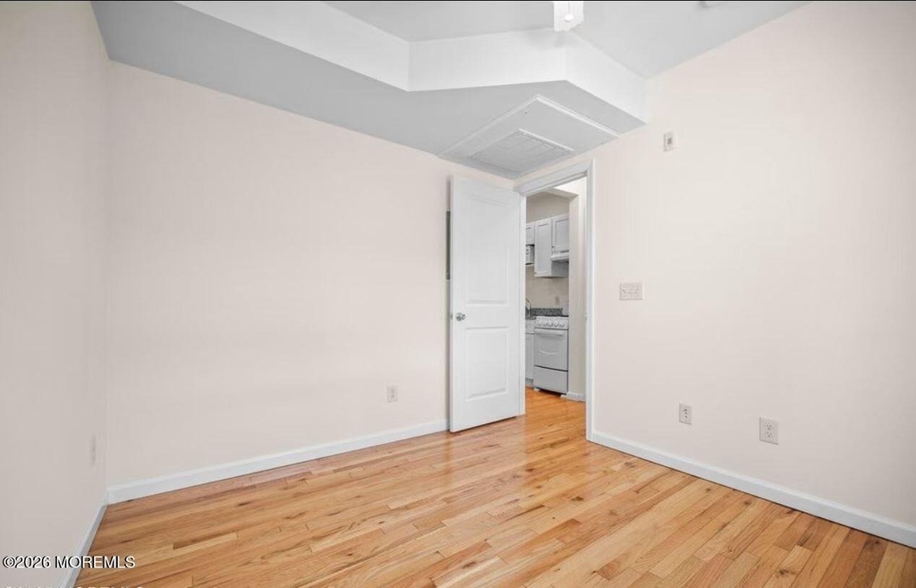 803 Ocean Avenue N - Photo 3