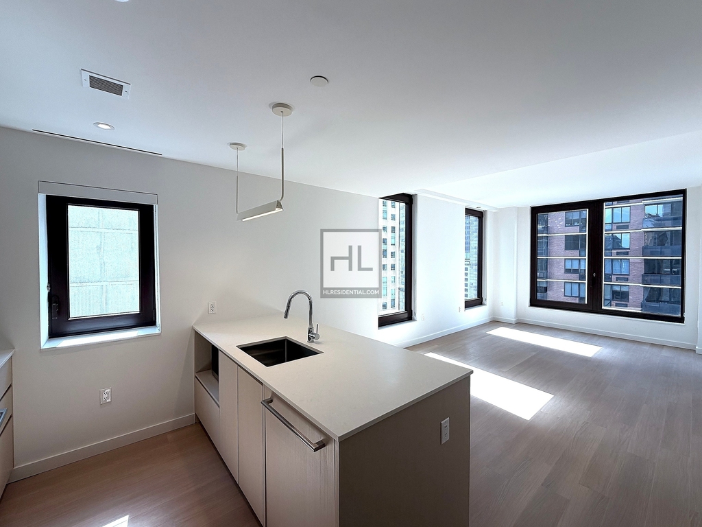 East 50 Street - Photo 0