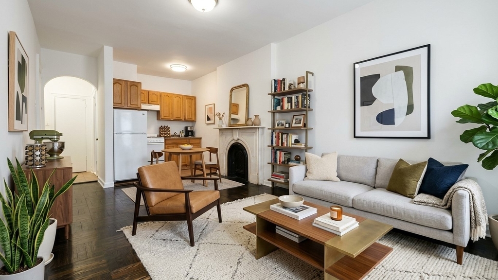 East 72nd Street - Photo 0