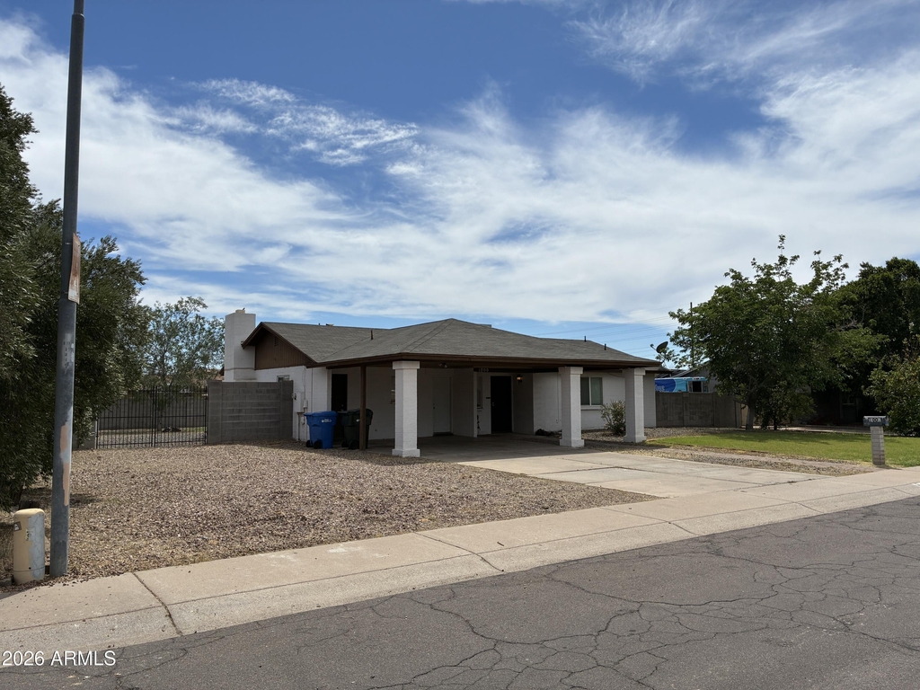 1009 W Michelle Drive - Photo 1