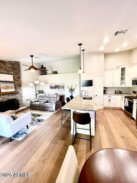 13613 N 19th Place - Photo 1
