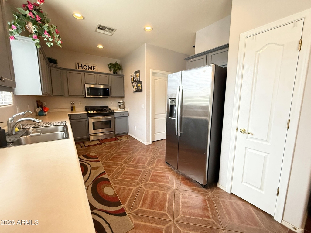 1967 E Browning Place - Photo 5