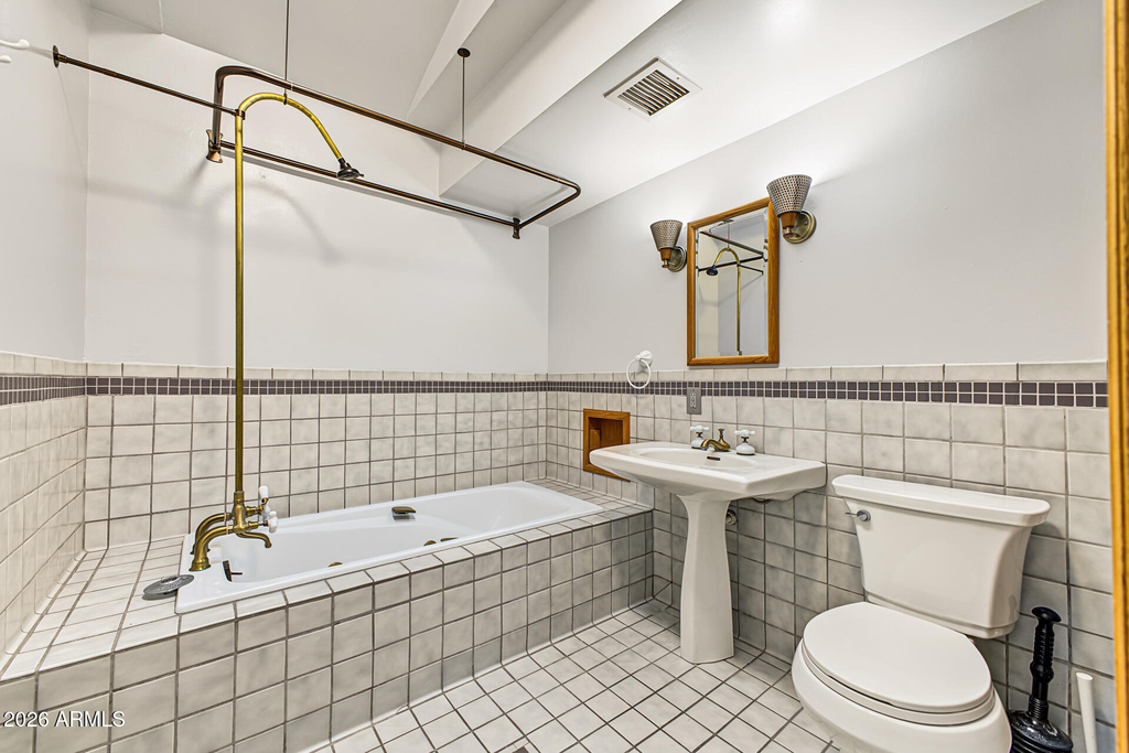 216 E 15th Street - Photo 24