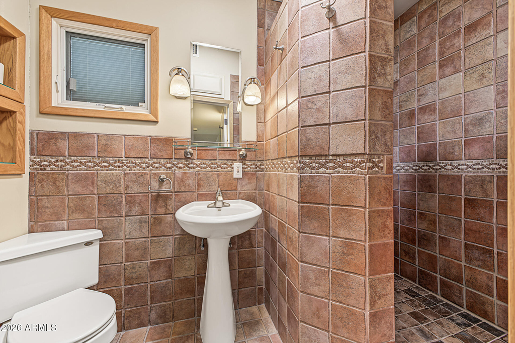 216 E 15th Street - Photo 25