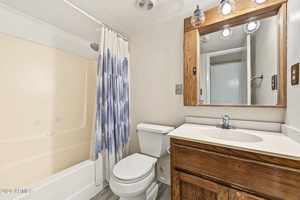 216 E 15th Street - Photo 17