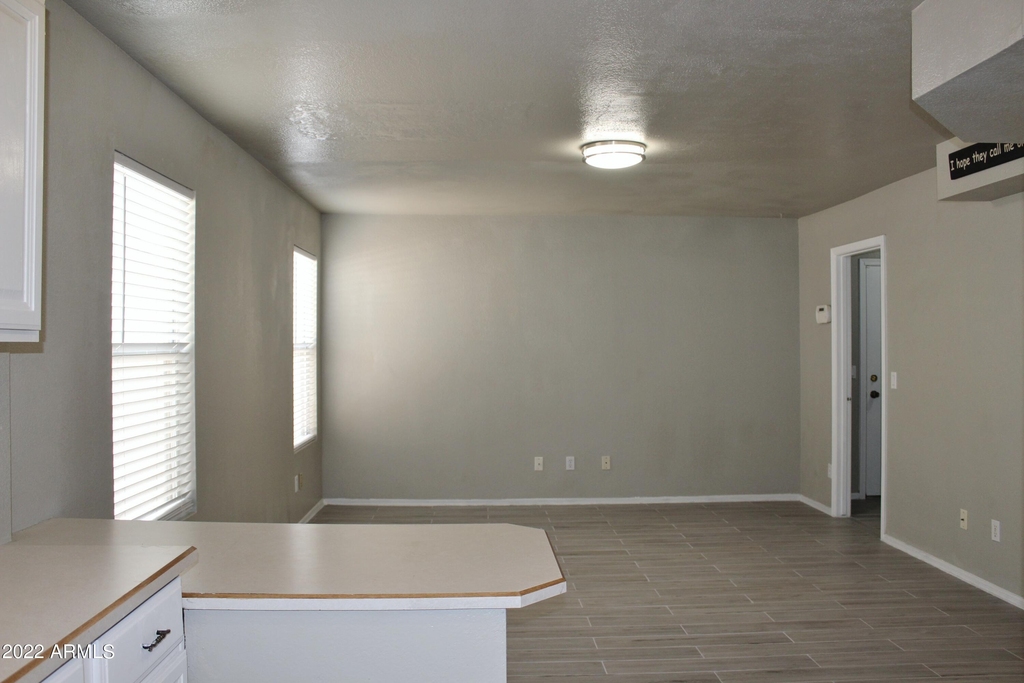 7430 W Eva Street - Photo 10