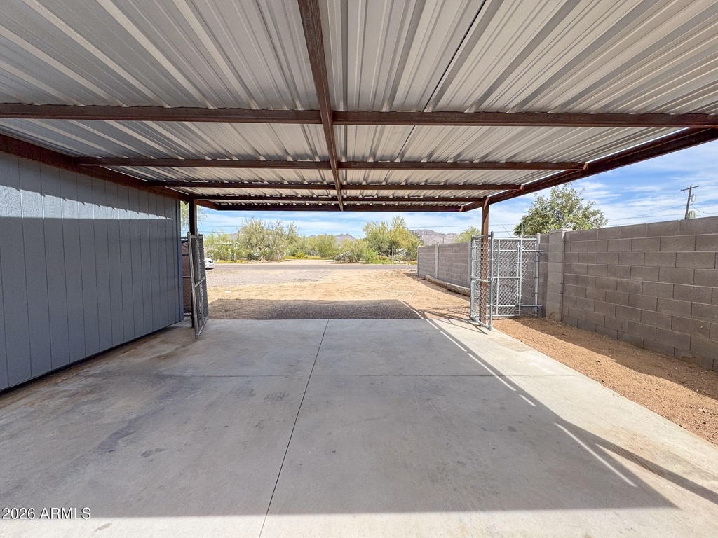 2875 W Foothill Street - Photo 36