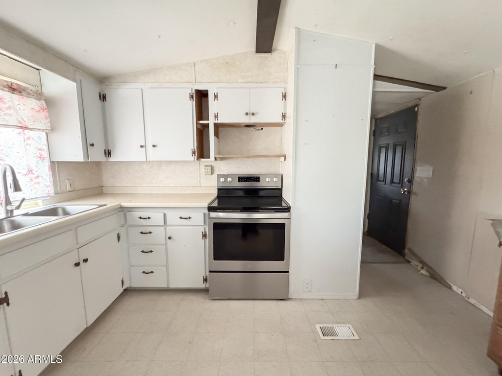2875 W Foothill Street - Photo 13