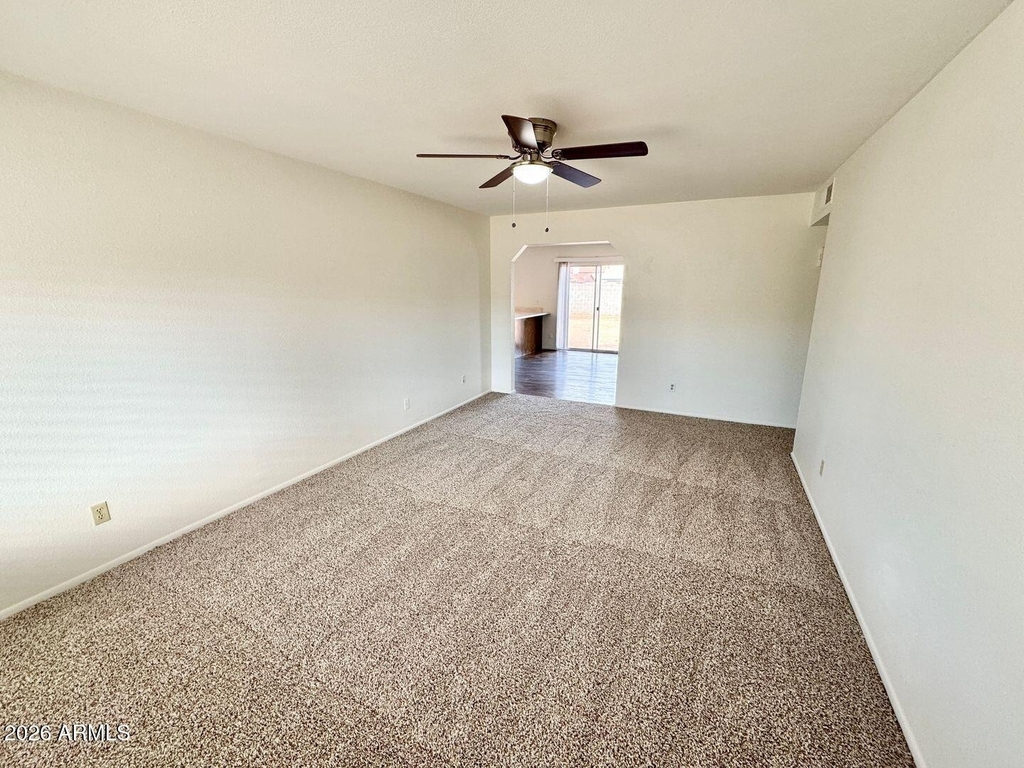 458 W Highland Street - Photo 7