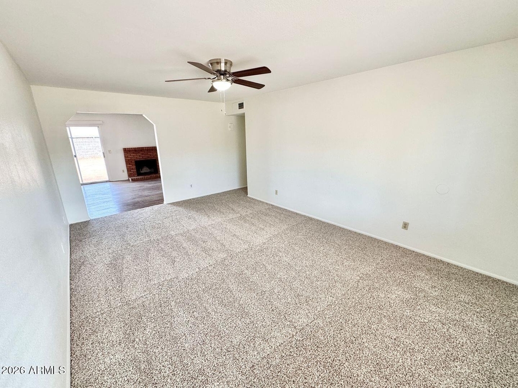 458 W Highland Street - Photo 8