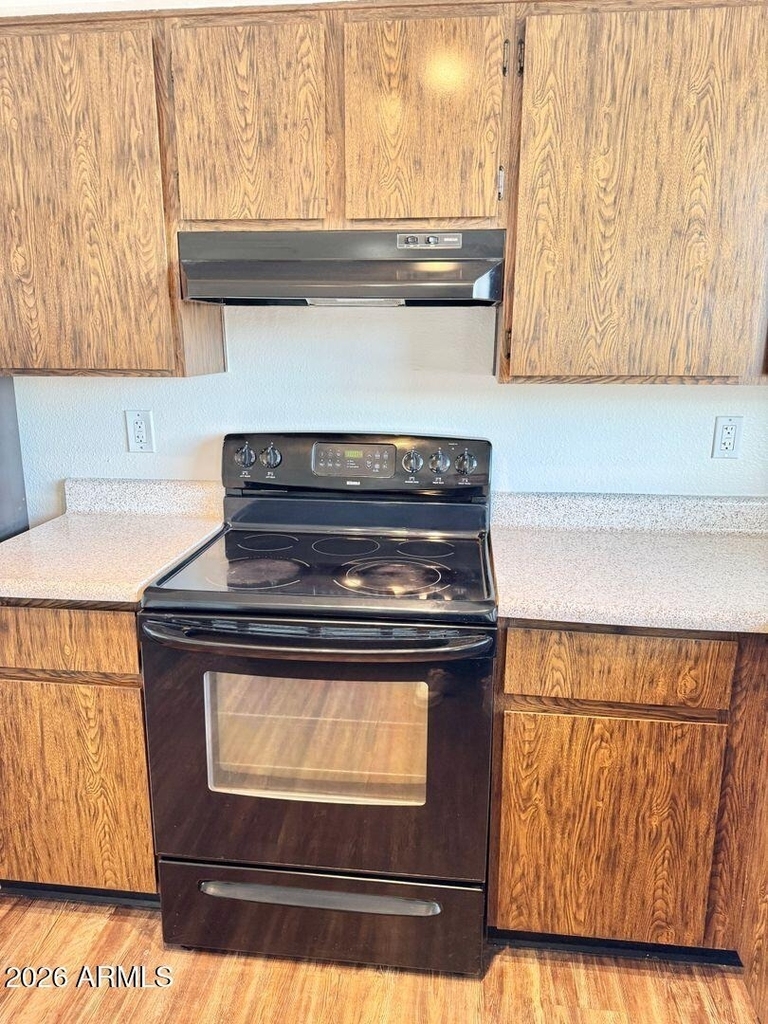 458 W Highland Street - Photo 19
