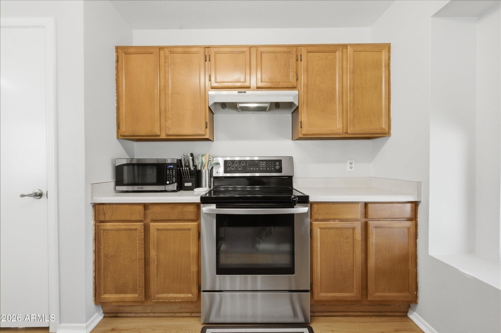 8839 W Bluefield Avenue - Photo 10