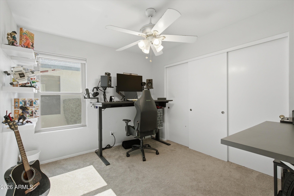 8839 W Bluefield Avenue - Photo 17