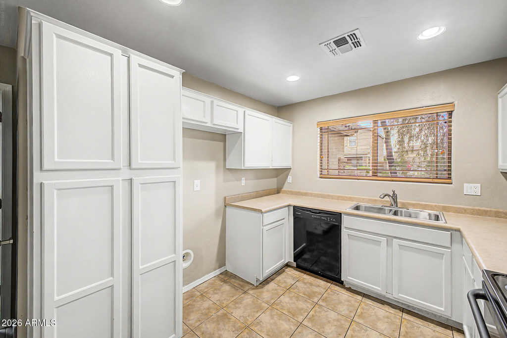 17 W Desert Vista Trail - Photo 8