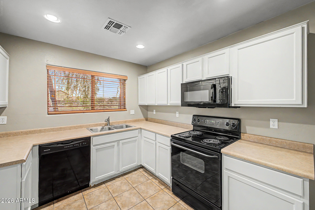17 W Desert Vista Trail - Photo 10