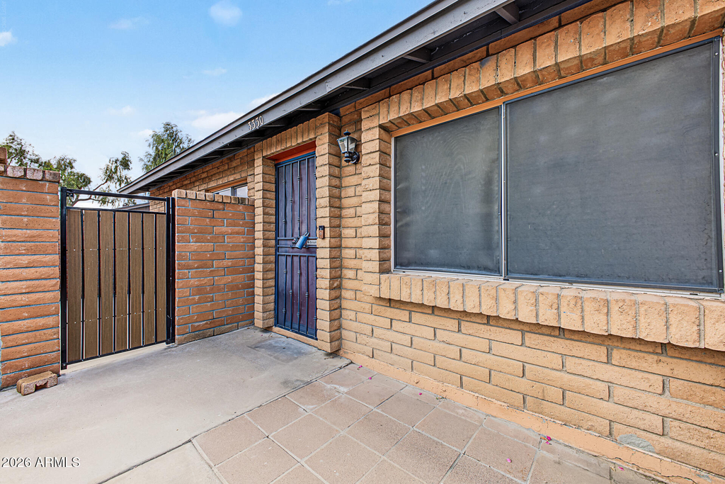 3330 S Parkside Drive - Photo 3