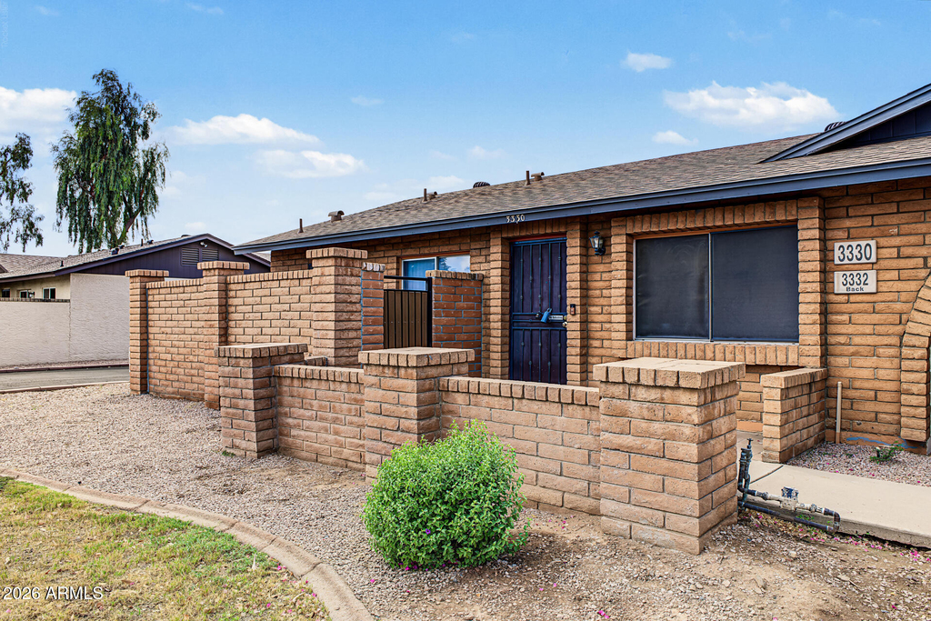 3330 S Parkside Drive - Photo 1