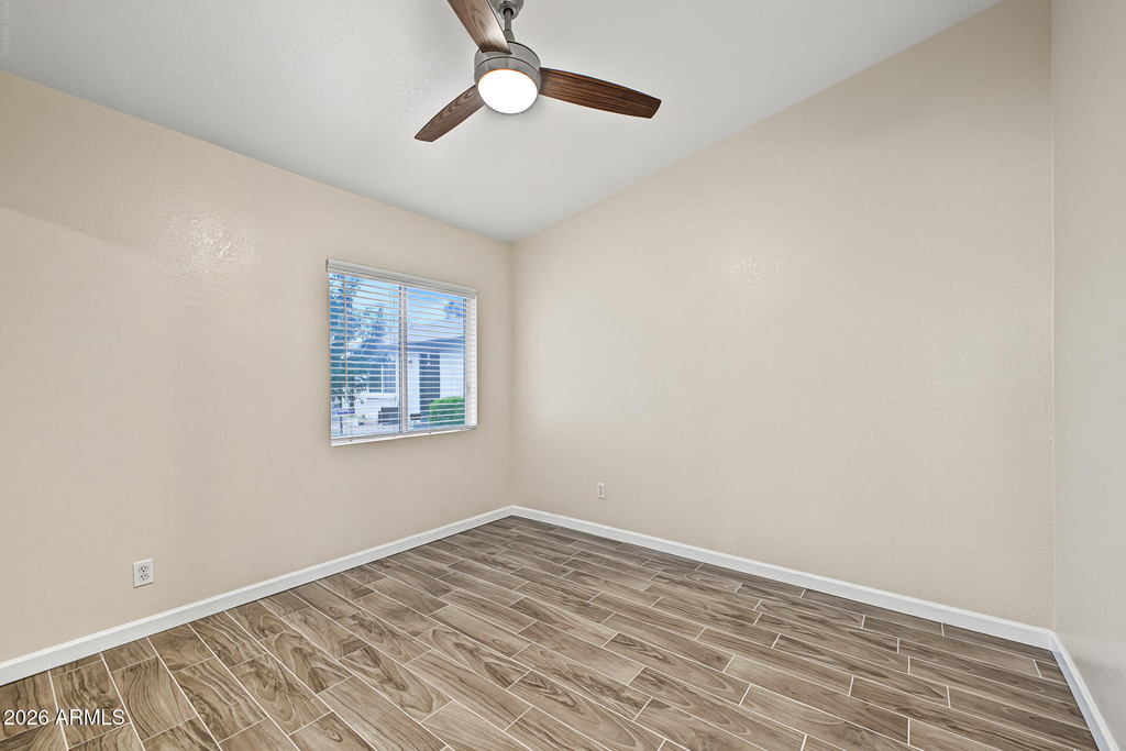 3330 S Parkside Drive - Photo 18